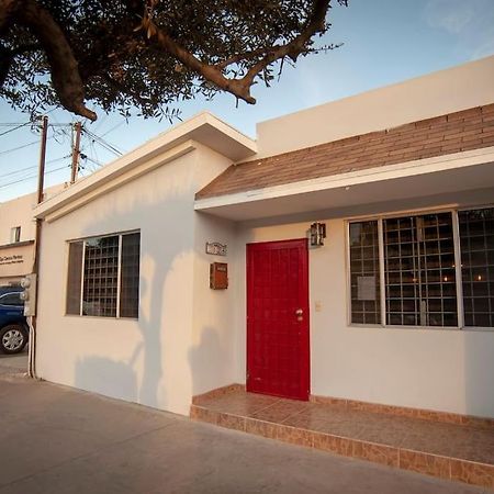 Clean&Equipped, 1-Floor 3-Bedroom Downtown House Ensenada Luaran gambar