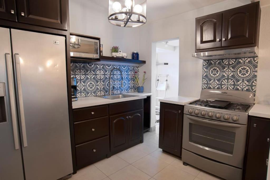 Clean&Equipped, 1-Floor 3-Bedroom Downtown House Ensenada Luaran gambar